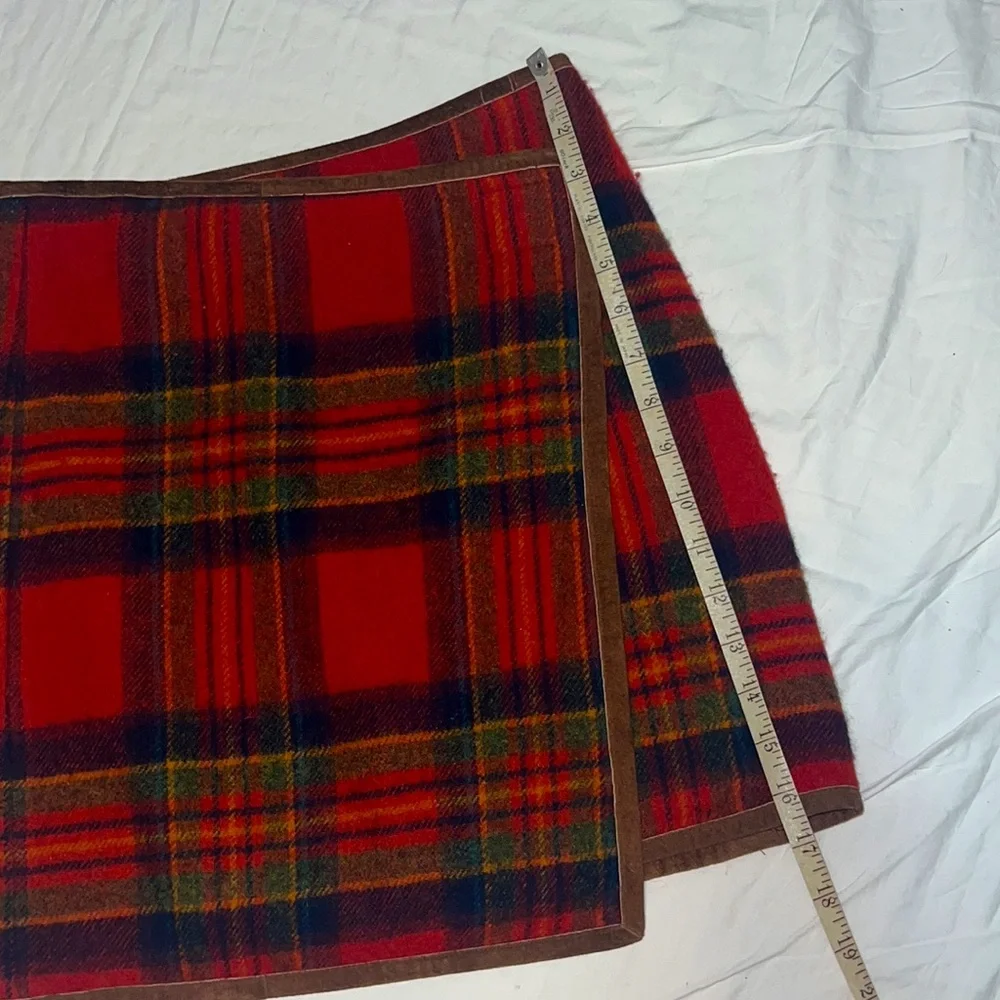 Vintage 90’s Ralph Lauren Lambswool Red Plaid Wrap Skirt, size small - Picture 7 of 8